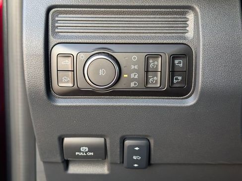 New 2026 Ford F250 Lariat w/ Black Appearance Package AWD/4WD image 57