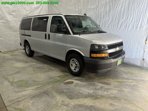 Used 2019 Chevrolet Express 2500 LS w/ Driver Convenience Package RWD image 2