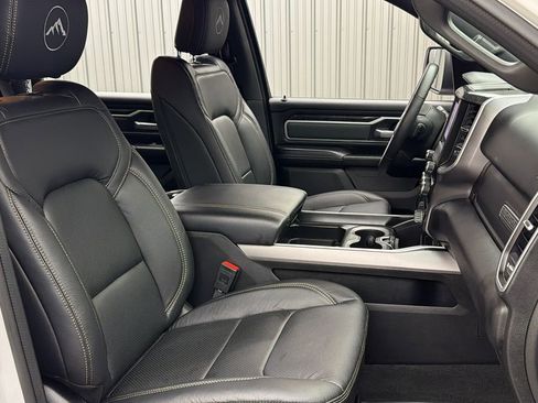 Used 2023 RAM 1500 Big Horn AWD/4WD image 40