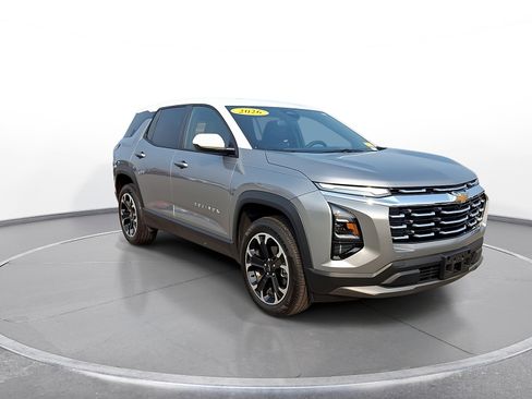 Used 2026 Chevrolet Equinox LT w/ Convenience Package II AWD/4WD image 2