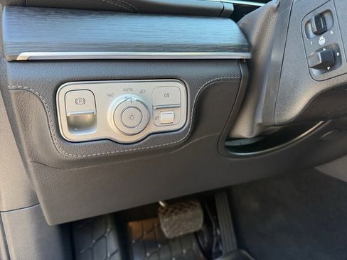 New 2026 Mercedes-Benz GLE 450 4MATIC image 26