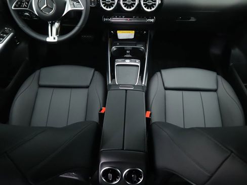 Certified 2025 Mercedes-Benz GLA 250 GLA 250 image 18