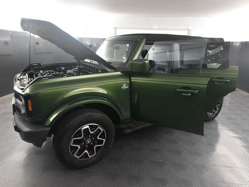 Used 2023 Ford Bronco Outer Banks image 39