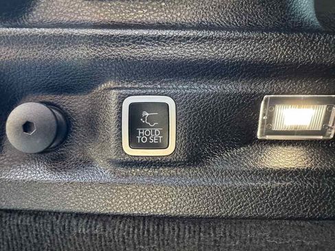 Used 2023 Jeep Grand Cherokee L Overland image 54