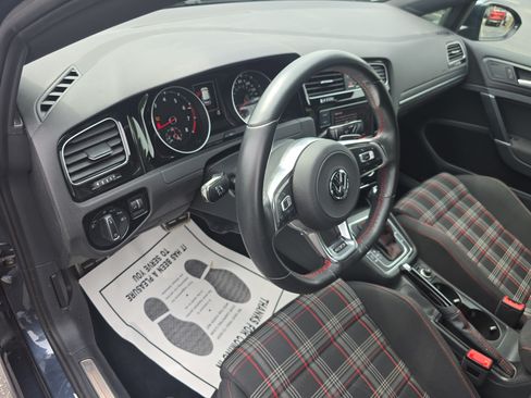 Used 2018 Volkswagen GTI S FWD image 15