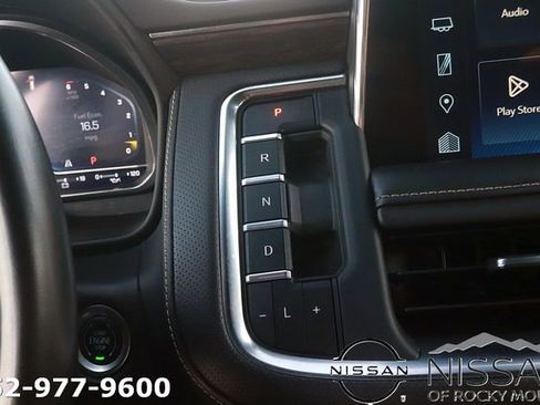 Used 2023 Chevrolet Suburban Premier image 25