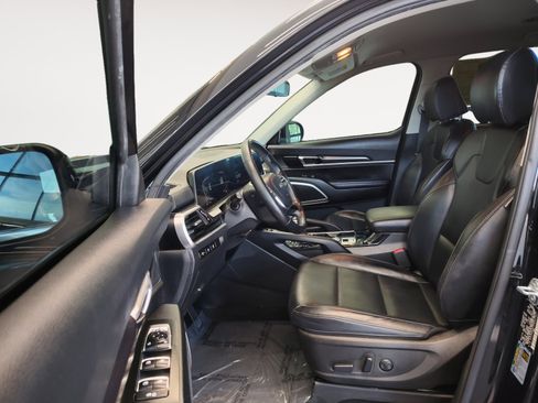 Used 2023 Kia Telluride S AWD/4WD image 25