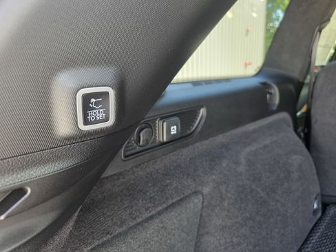 Used 2023 Jeep Grand Cherokee Summit image 9