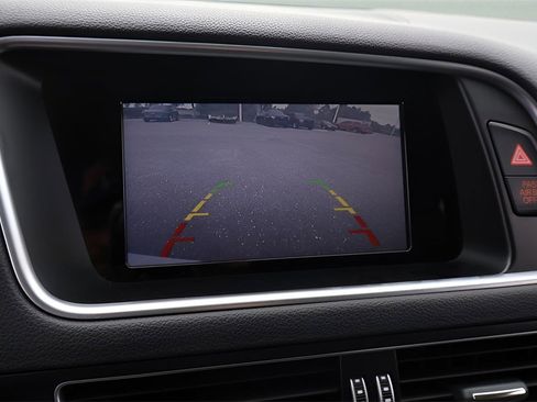 Used 2016 Audi Q5 2.0T Premium image 25