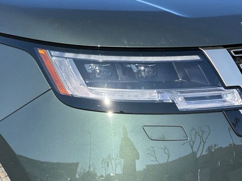 New 2026 Land Rover Range Rover SE image 12
