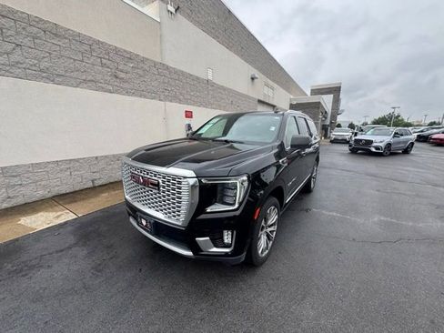 Used 2021 GMC Yukon Denali w/ Denali Premium Package AWD/4WD image 23