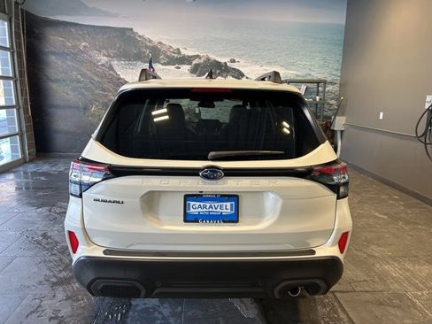 Used 2025 Subaru Forester Limited image 35