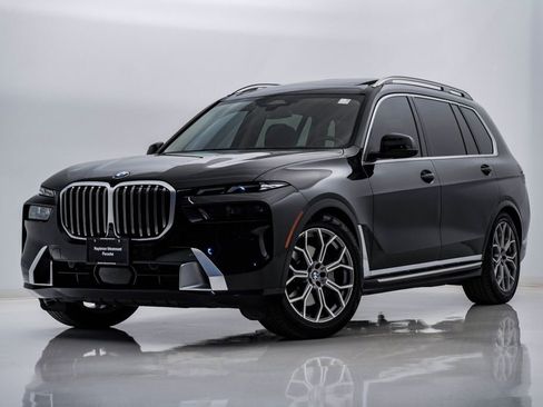 Used 2024 BMW X7 xDrive40i image 1