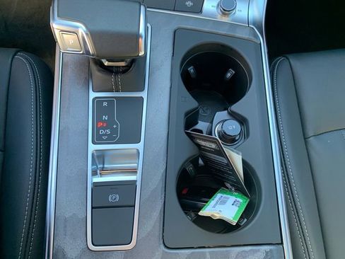 Used 2025 Audi A6 2.0T Premium image 36