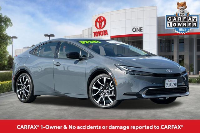 Used 2024 Toyota Prius Prime FWD image 2