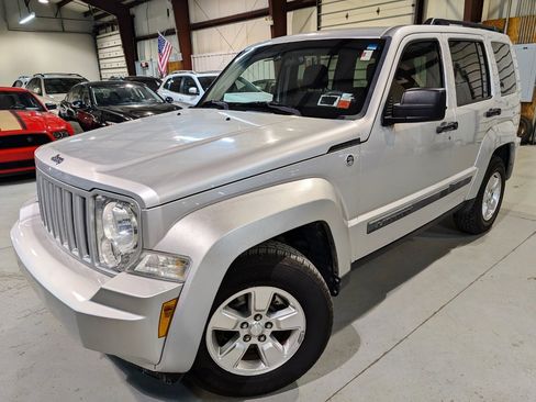 Used 2010 Jeep Liberty Sport w/ Popular Equipment Group image 1