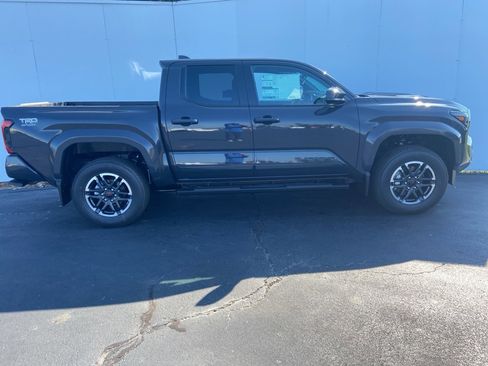 New 2025 Toyota Tacoma TRD Sport image 2