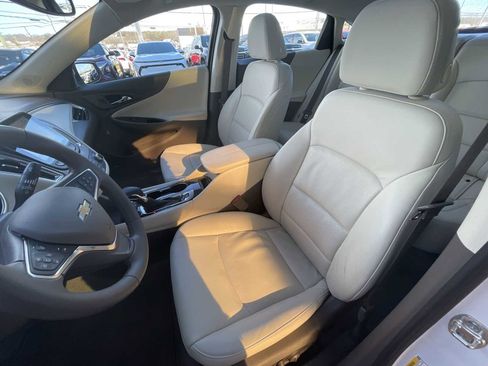 Used 2025 Chevrolet Malibu LT image 20