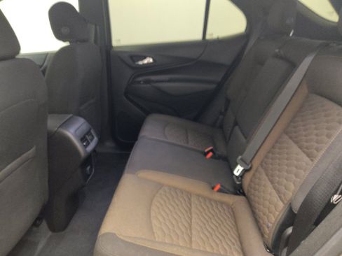 Used 2018 Chevrolet Equinox LT FWD image 18
