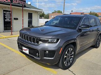 Used 2022 Jeep Grand Cherokee L Overland w/ Advanced Protech Group III image 1