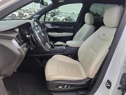 Used 2020 Cadillac XT6 Sport AWD/4WD image 11