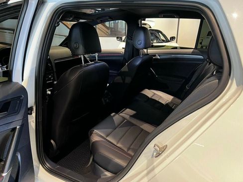 Used 2019 Volkswagen Golf 4-Door FWD image 17