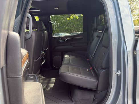 Certified 2023 Chevrolet Silverado 1500 High Country w/ High Country Premium Package AWD/4WD image 14