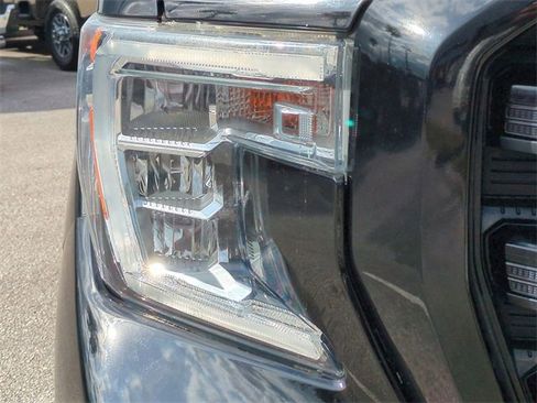 Used 2020 GMC Sierra 1500 Elevation w/ Elevation Value Package image 10