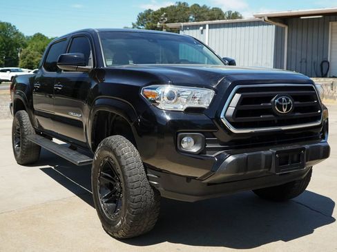 Used 2022 Toyota Tacoma SR5 RWD image 35