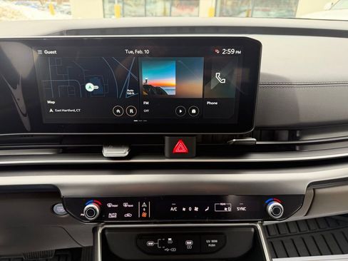 New 2026 Kia Carnival LX FWD image 30