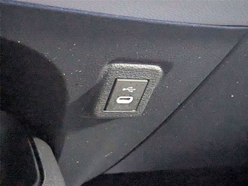 Certified 2025 Toyota Corolla LE FWD image 22