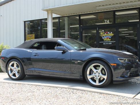 Used 2014 Chevrolet Camaro SS w/ RS Package RWD image 19