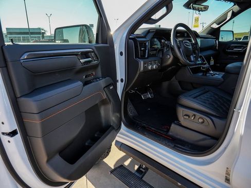 New 2026 GMC Sierra 1500 AT4 w/ AT4 Premium Package AWD/4WD image 58