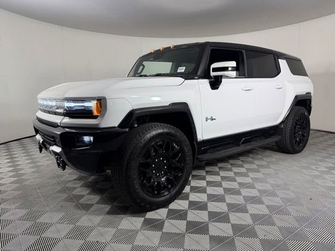 Used 2025 GMC Hummer EV 2X AWD/4WD image 3
