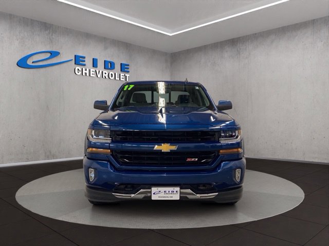 Used 2017 Chevrolet Silverado 1500 LT w/ All Star Edition AWD/4WD image 9
