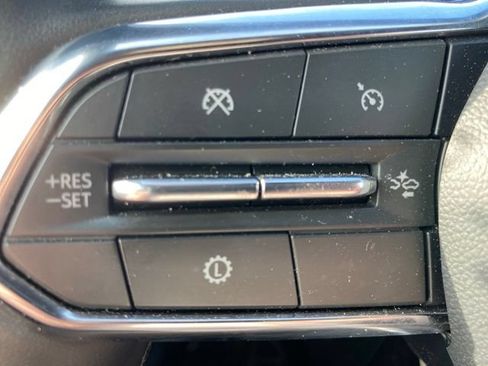 Used 2026 Chevrolet Equinox LT AWD/4WD image 18