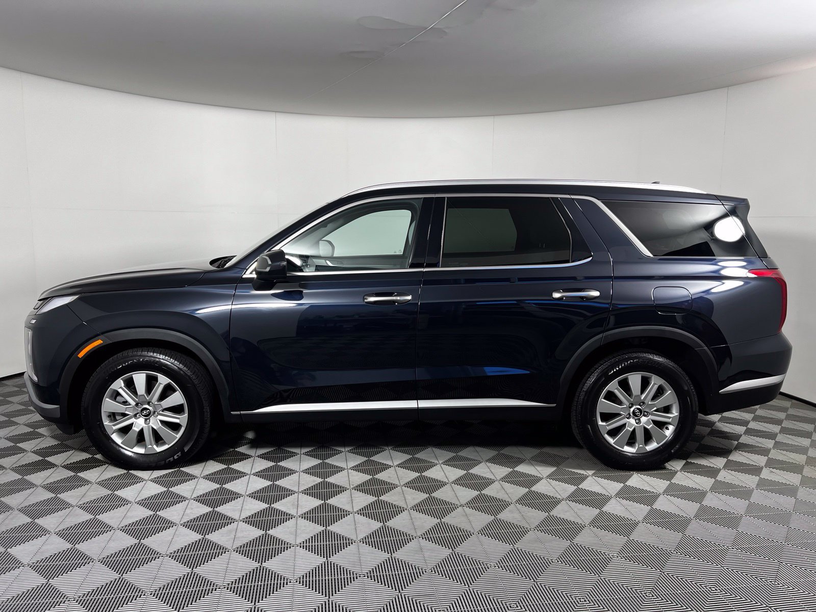 Used 2024 Hyundai Palisade SEL FWD image 8