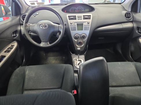 Used 2010 Toyota Yaris Sedan FWD image 6