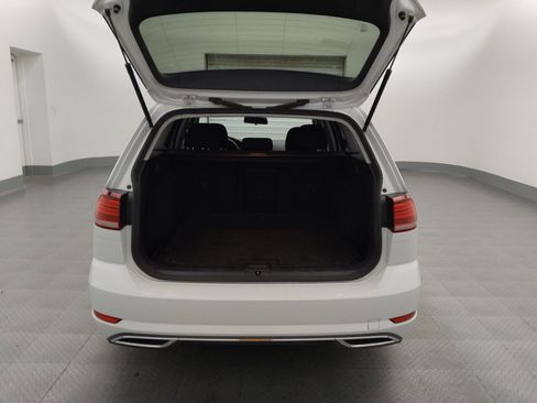 Used 2019 Volkswagen Golf S FWD image 29