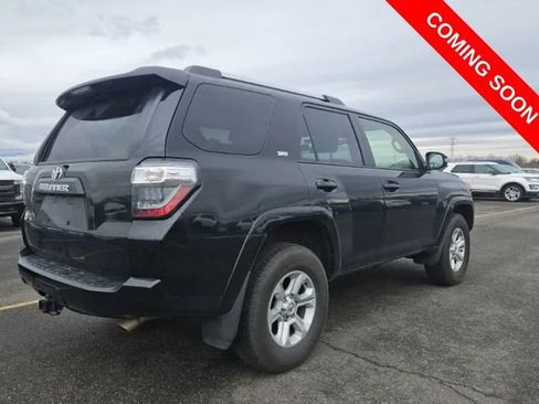 Used 2022 Toyota 4Runner SR5 Premium w/ Moonroof Package image 3