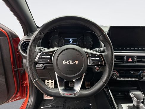Used 2022 Kia Forte GT-Line w/ GT-Line Technology Package FWD image 12