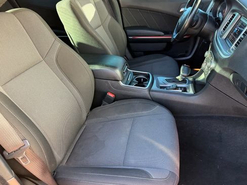 Used 2022 Dodge Charger SXT image 11