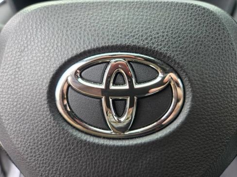Used 2023 Toyota RAV4 XSE AWD/4WD image 33