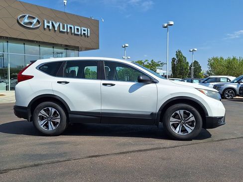 Used 2019 Honda CR-V LX image 2