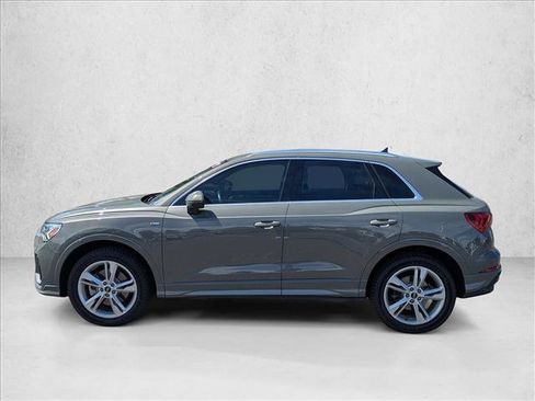 Used 2021 Audi Q3 2.0T Premium Plus w/ Premium Plus Package AWD/4WD image 9