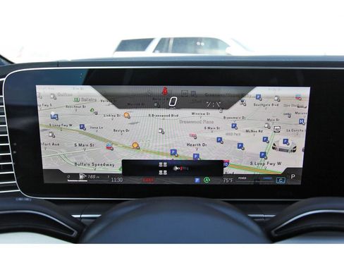 Used 2025 Mercedes-Benz GLS 450 4MATIC image 14