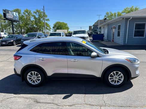 Used 2020 Ford Escape SE AWD/4WD image 2