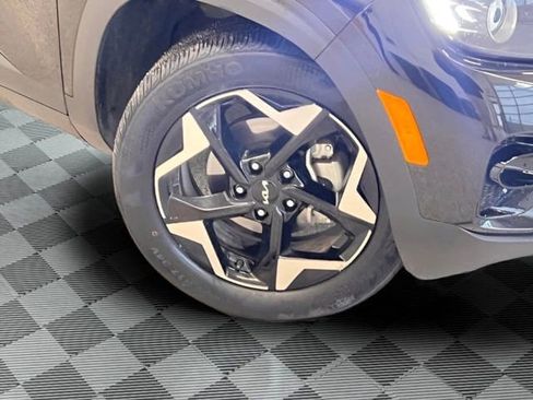 Used 2025 Kia Seltos S image 29