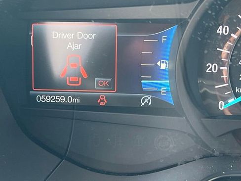 Used 2019 Ford Fusion SE FWD image 13