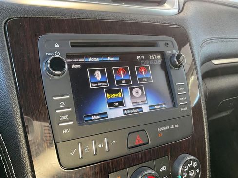Used 2017 Chevrolet Traverse LT FWD image 31